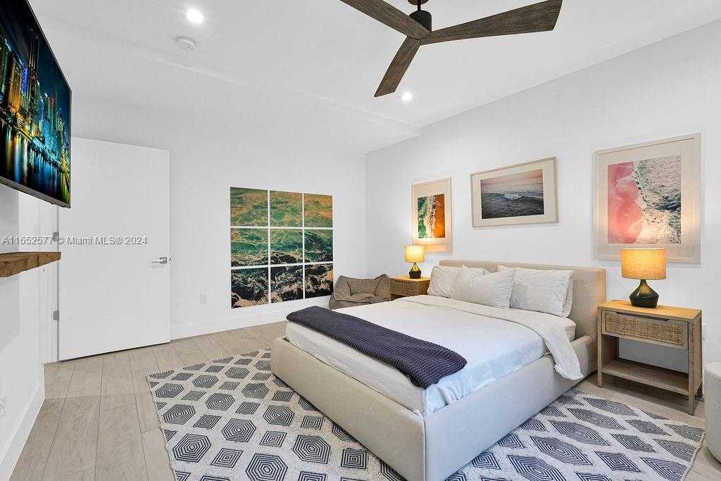 Small Image of 348 DESOTO ST, Hollywood Number 44