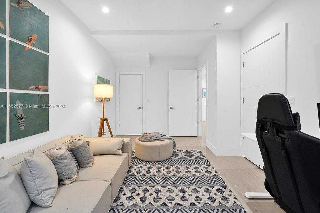 Small Image of 348 DESOTO ST, Hollywood Number 50