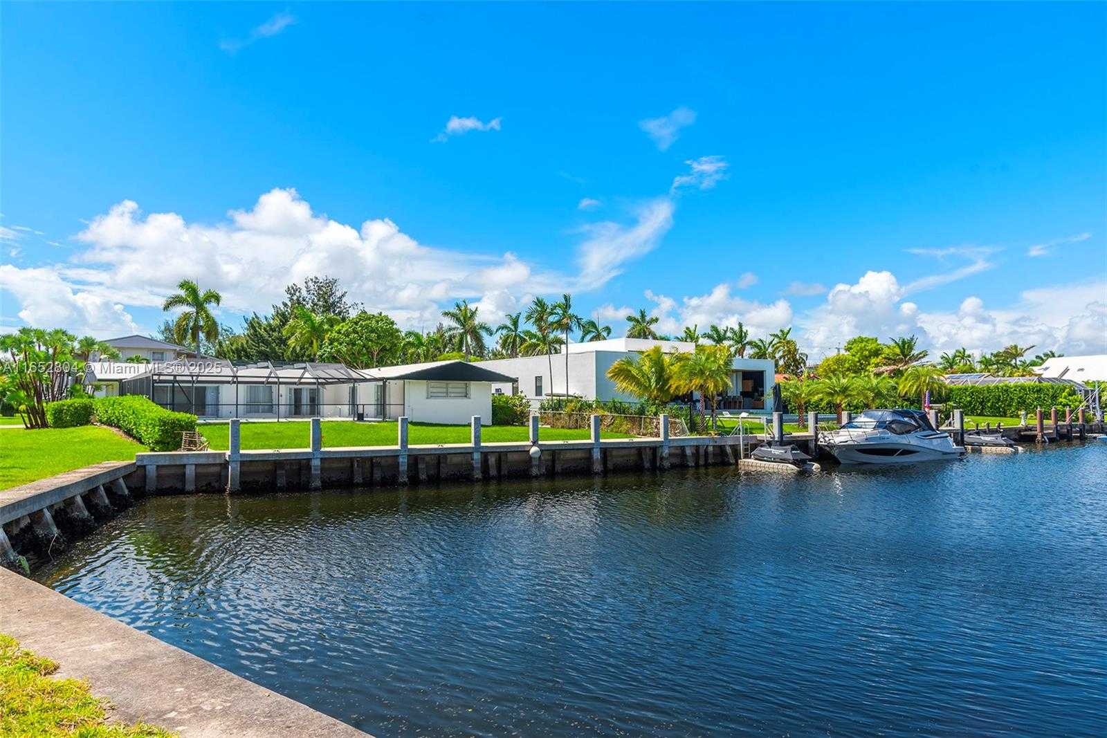 Small Image of 661 LAYNE BLVD, Hallandale Beach Number 11