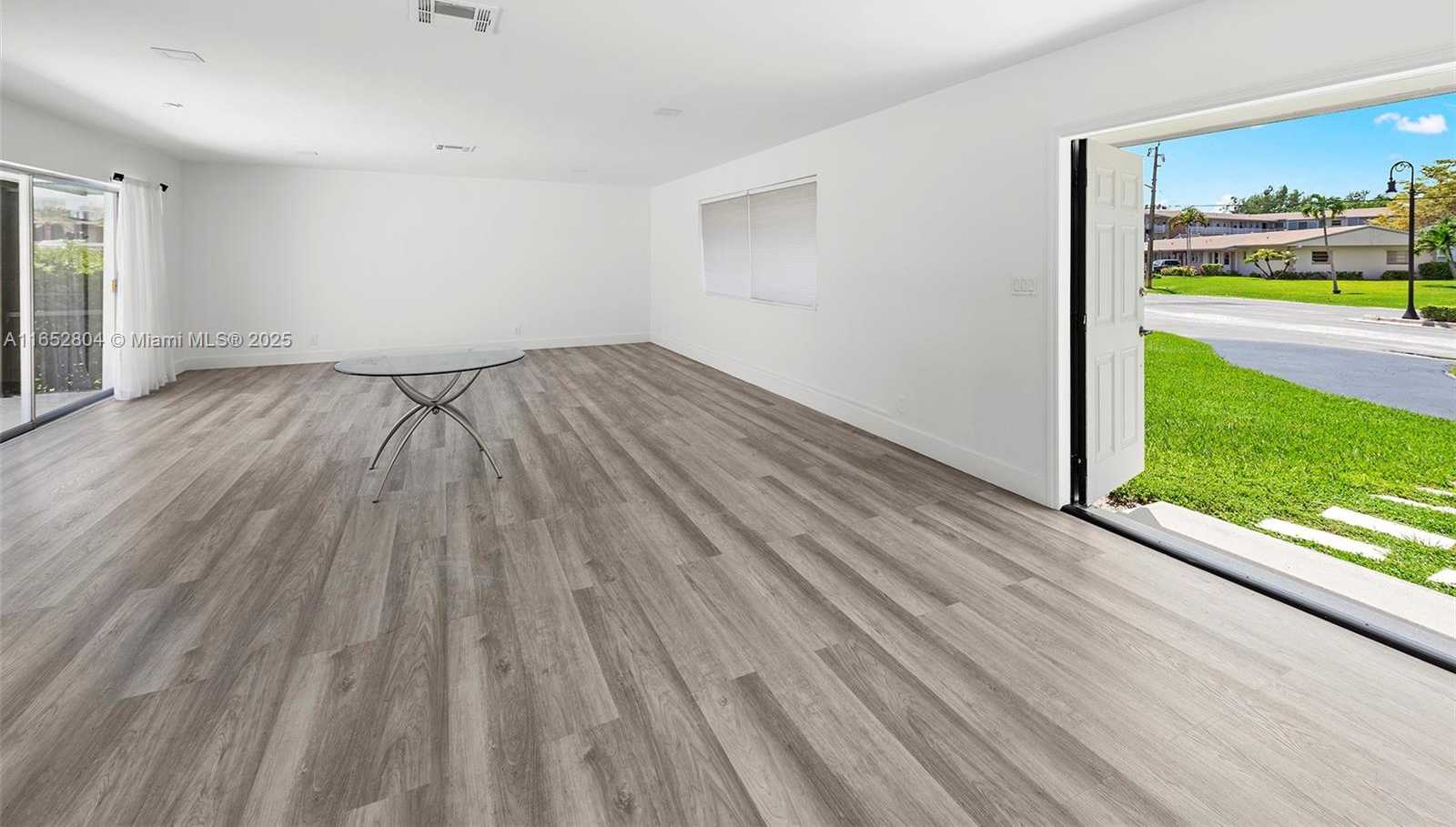 Small Image of 661 LAYNE BLVD, Hallandale Beach Number 15
