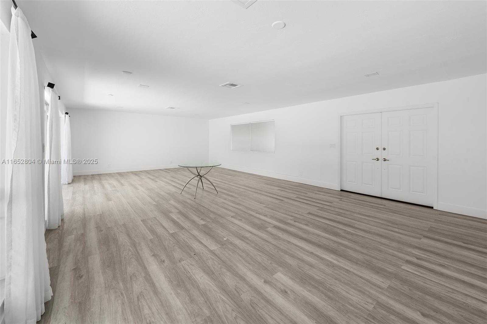 Small Image of 661 LAYNE BLVD, Hallandale Beach Number 16