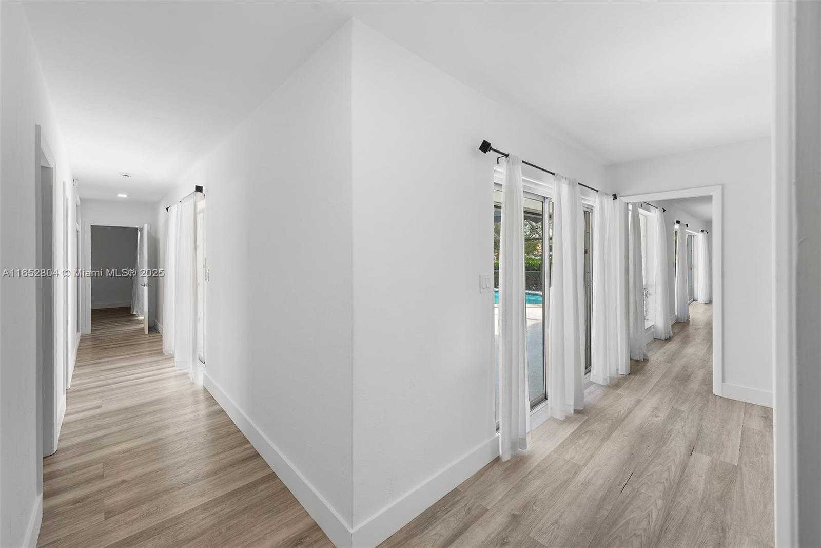 Small Image of 661 LAYNE BLVD, Hallandale Beach Number 21