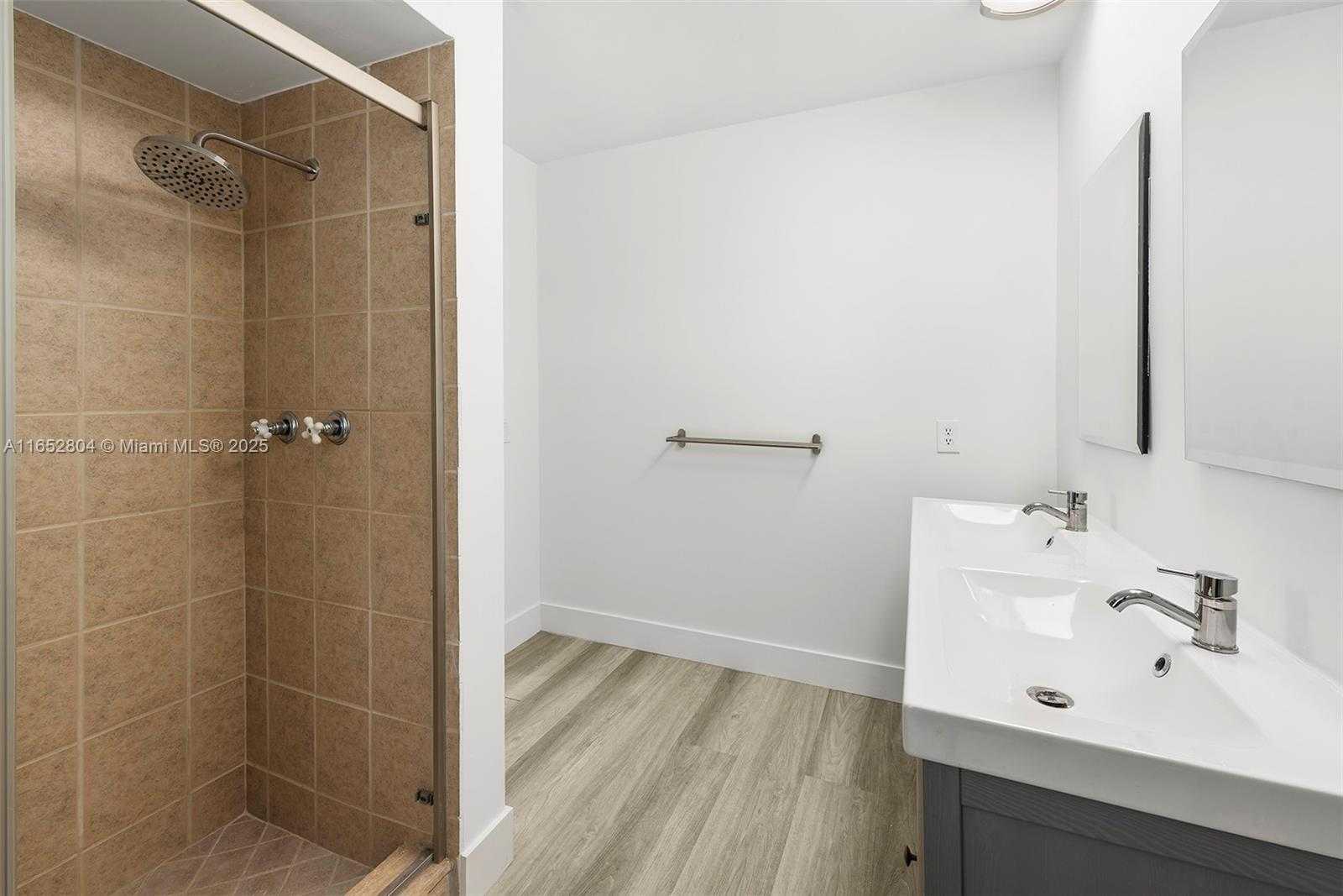 Small Image of 661 LAYNE BLVD, Hallandale Beach Number 25