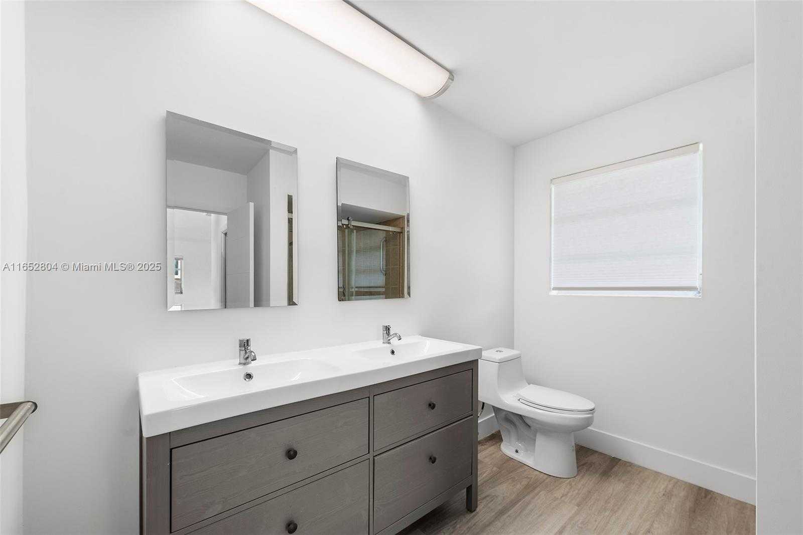 Small Image of 661 LAYNE BLVD, Hallandale Beach Number 26