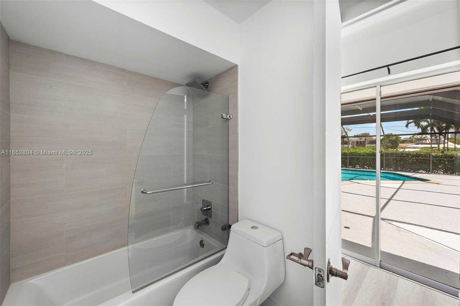 Small Image of 661 LAYNE BLVD, Hallandale Beach Number 29