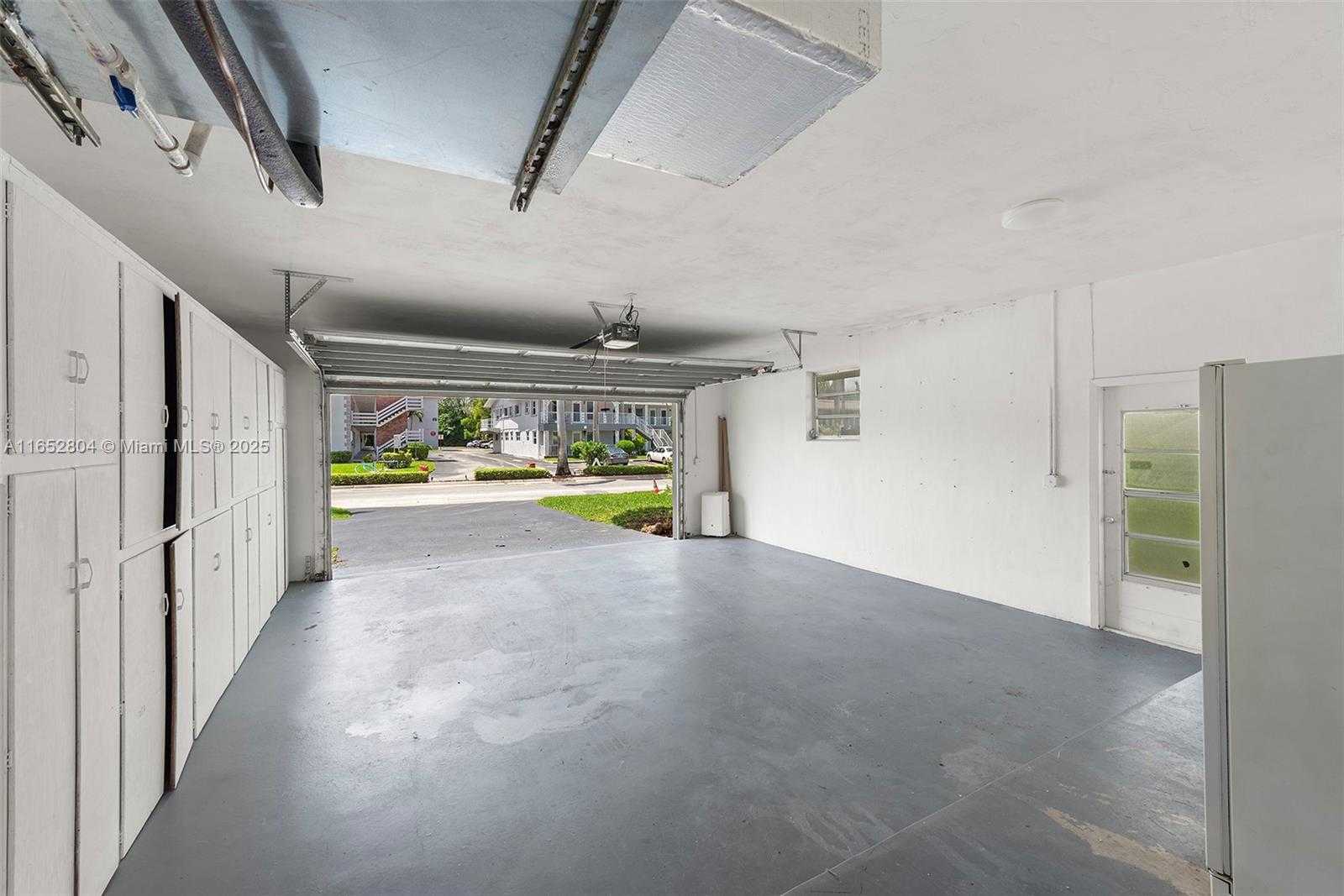 Small Image of 661 LAYNE BLVD, Hallandale Beach Number 30