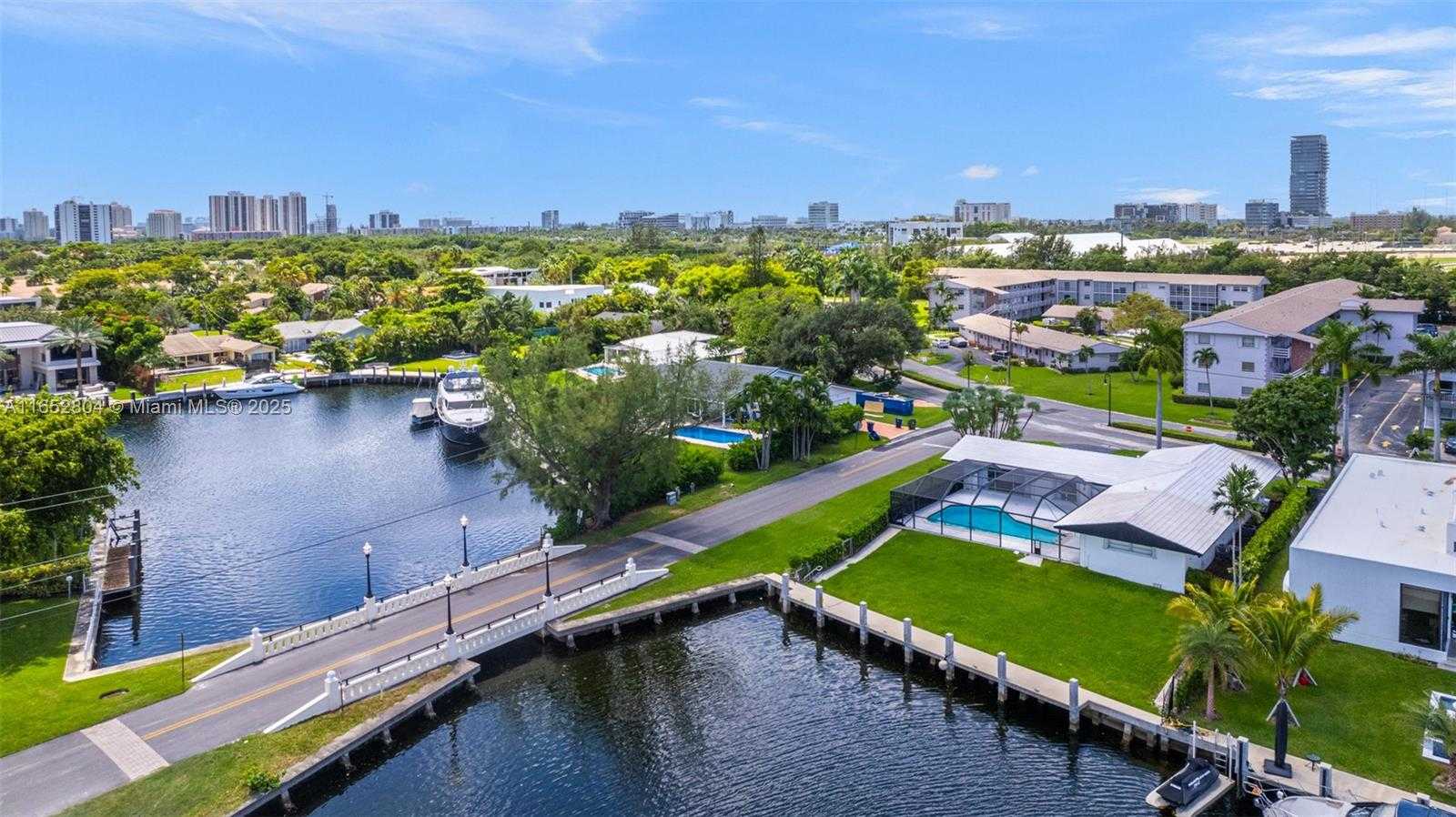 Small Image of 661 LAYNE BLVD, Hallandale Beach Number 7