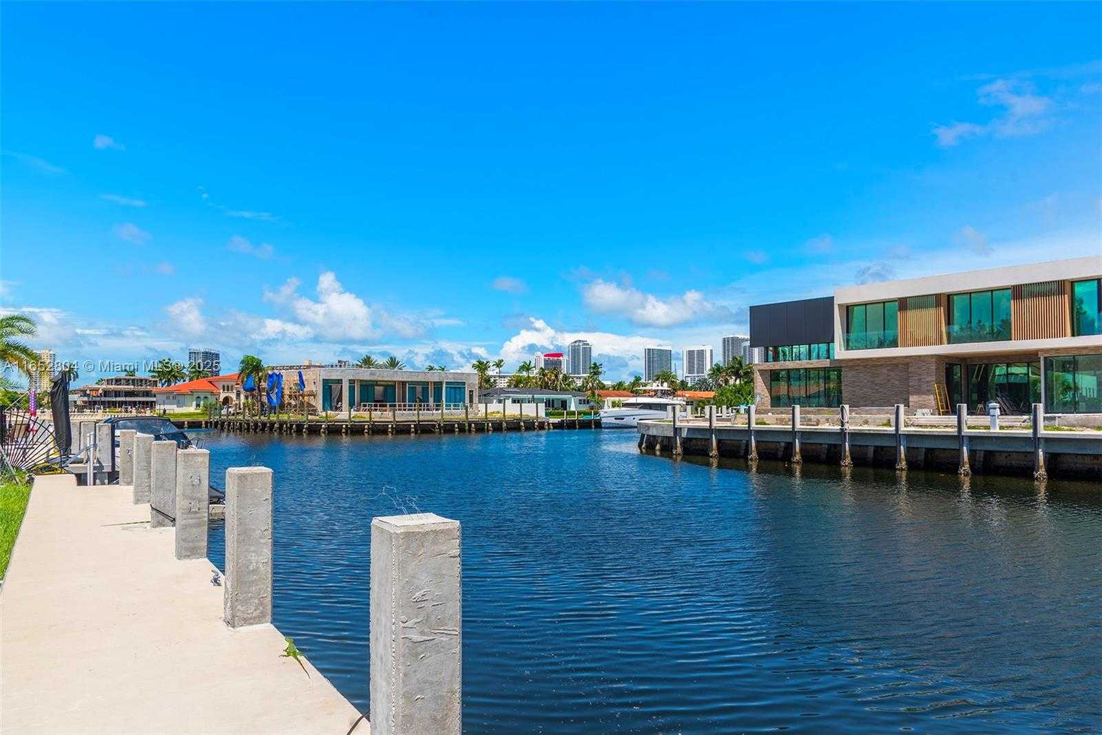 Small Image of 661 LAYNE BLVD, Hallandale Beach Number 8