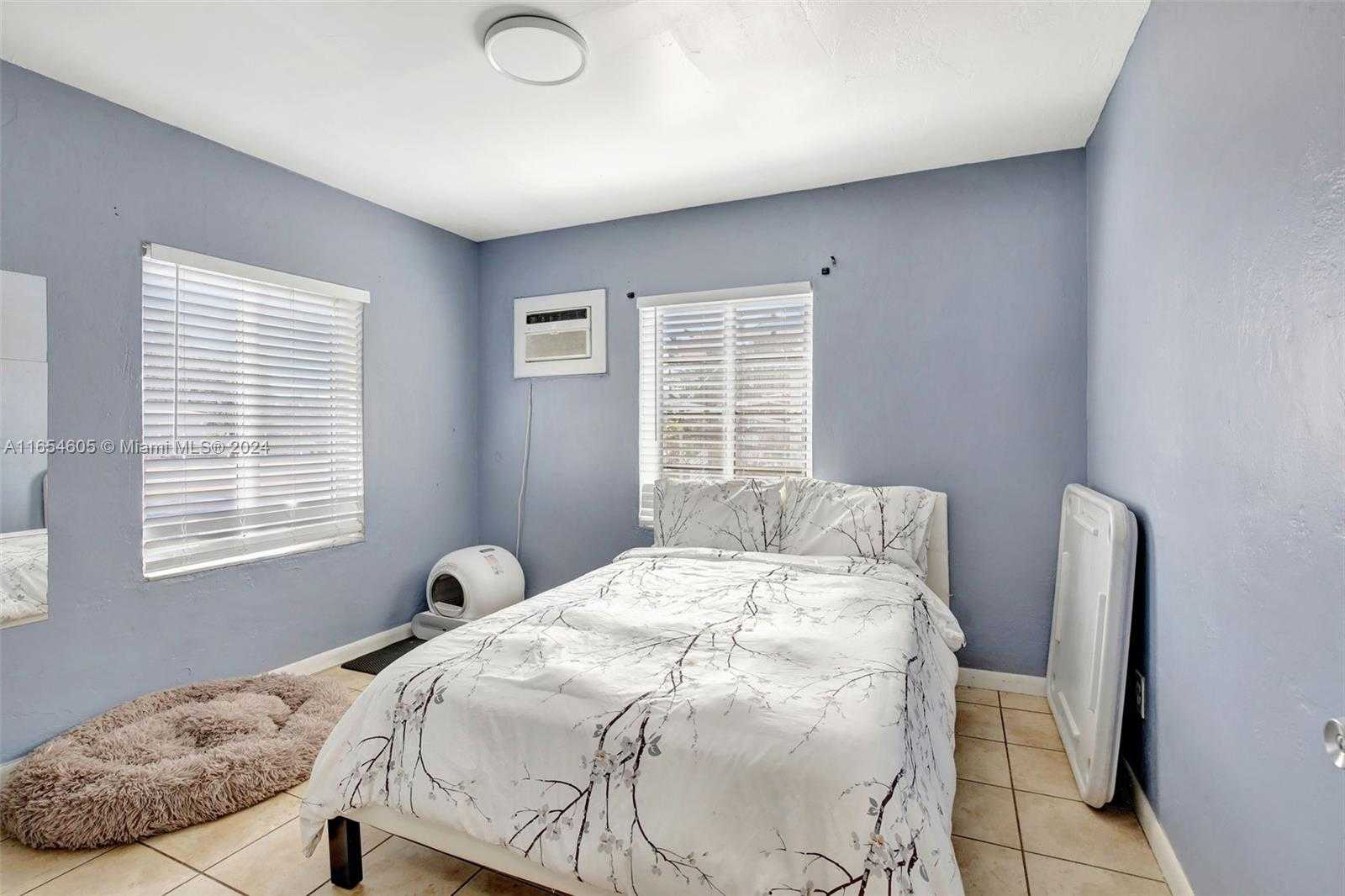 Small Image of 380 EAST 45 ST, Hialeah Number 13