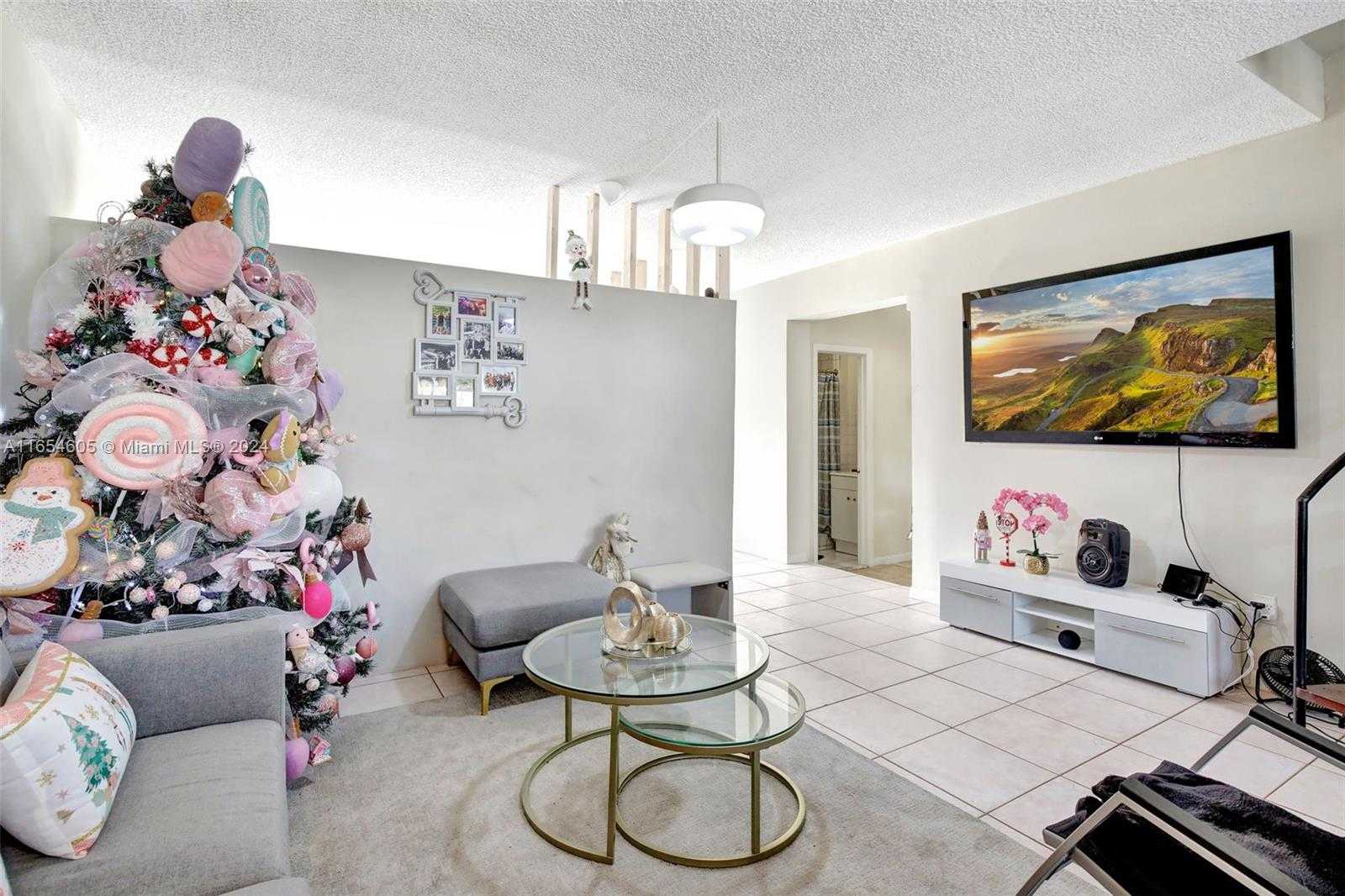 Small Image of 380 EAST 45 ST, Hialeah Number 16