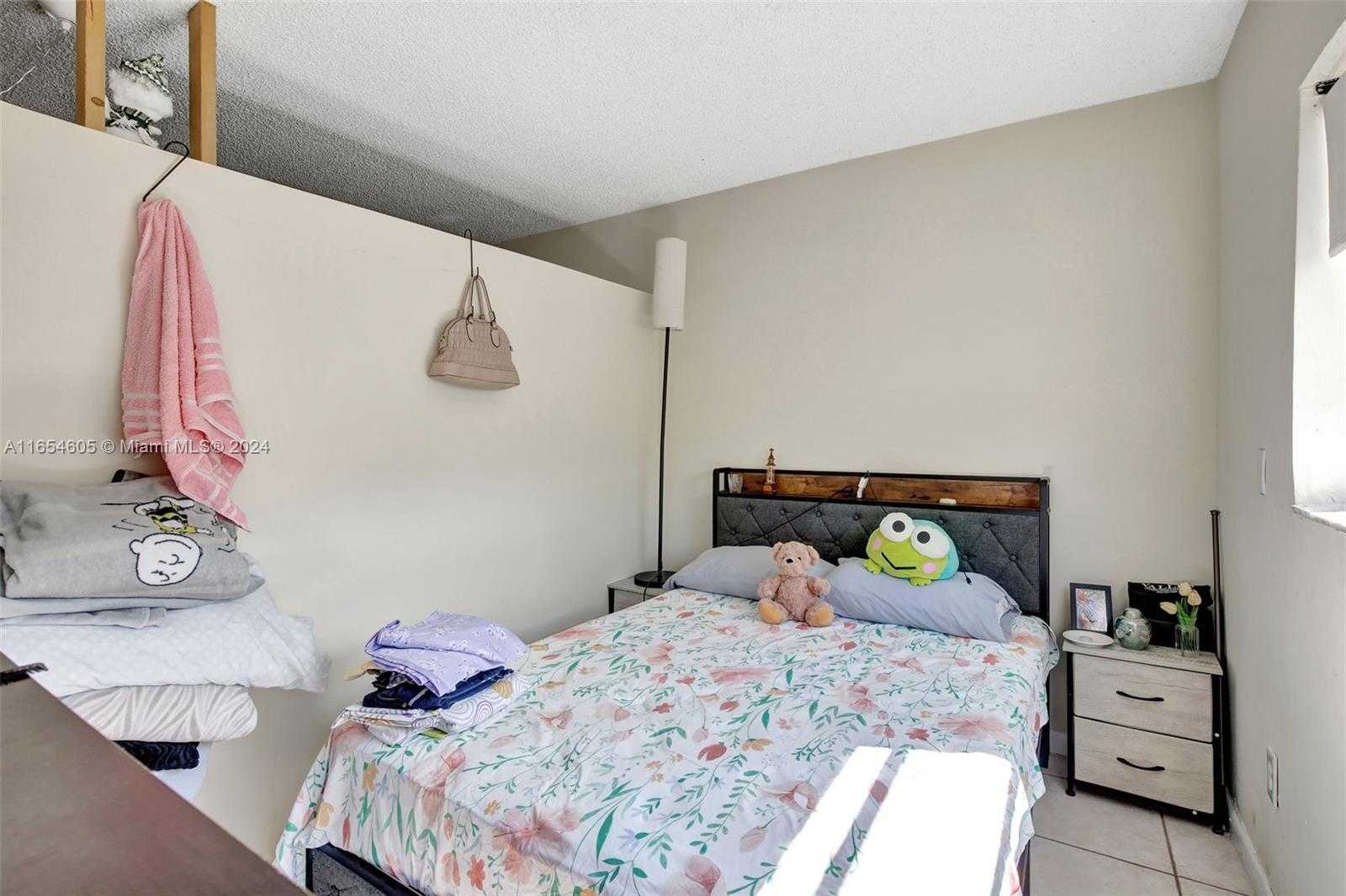 Small Image of 380 EAST 45 ST, Hialeah Number 19