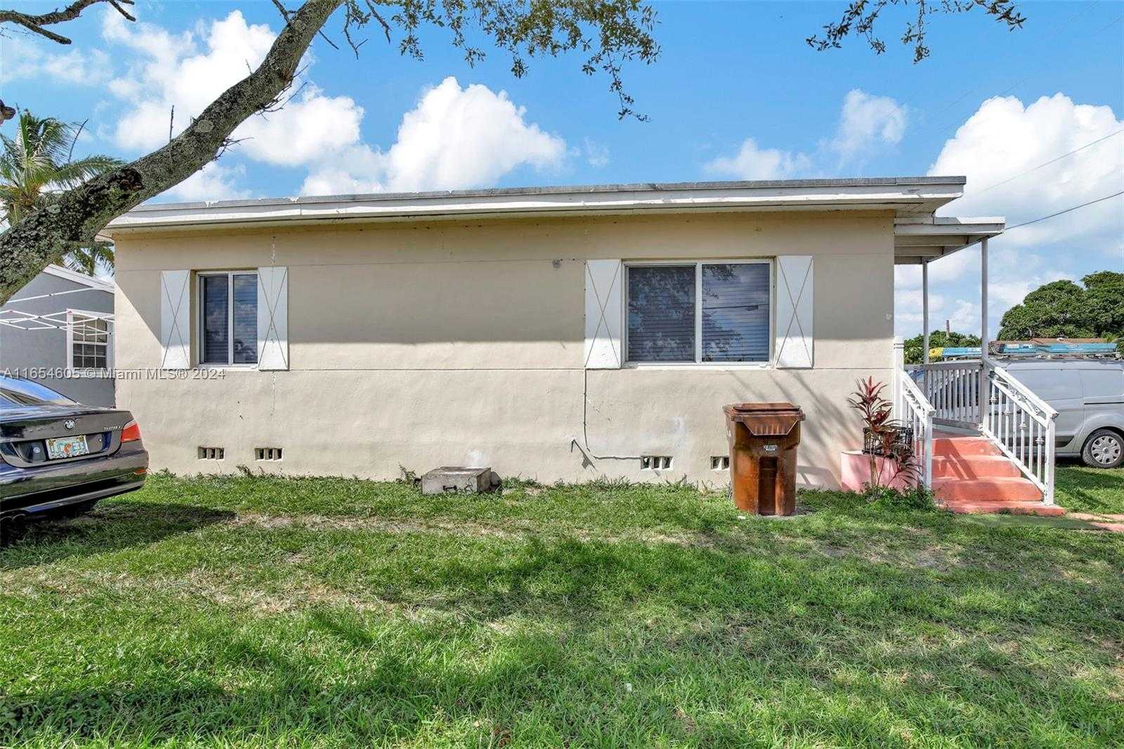 Small Image of 380 EAST 45 ST, Hialeah Number 2