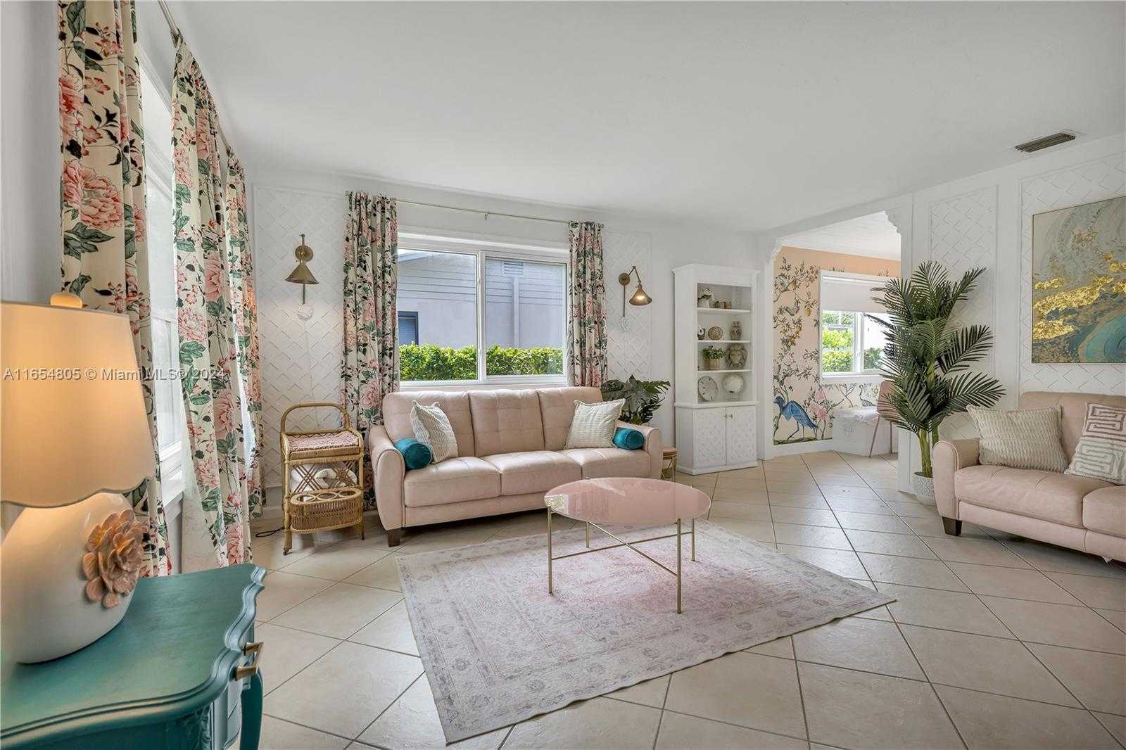 Small Image of 1539 FUNSTON ST, Hollywood Number 11