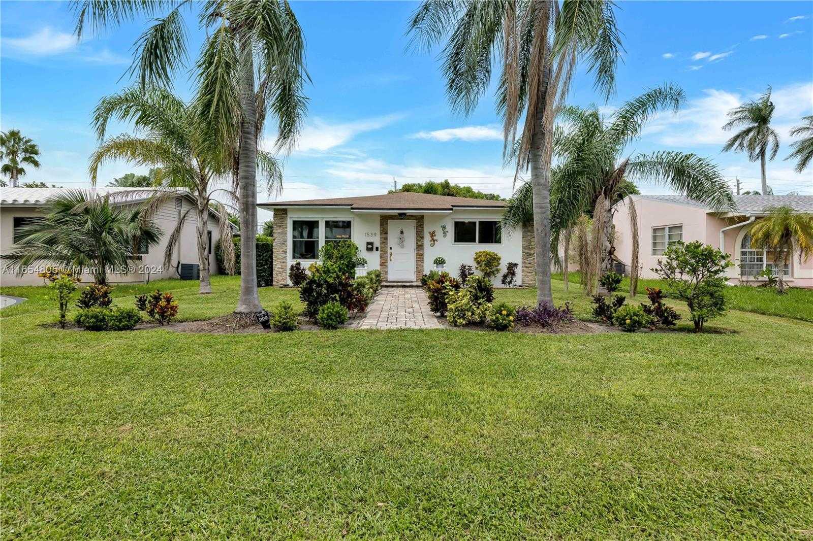 Small Image of 1539 FUNSTON ST, Hollywood Number 3