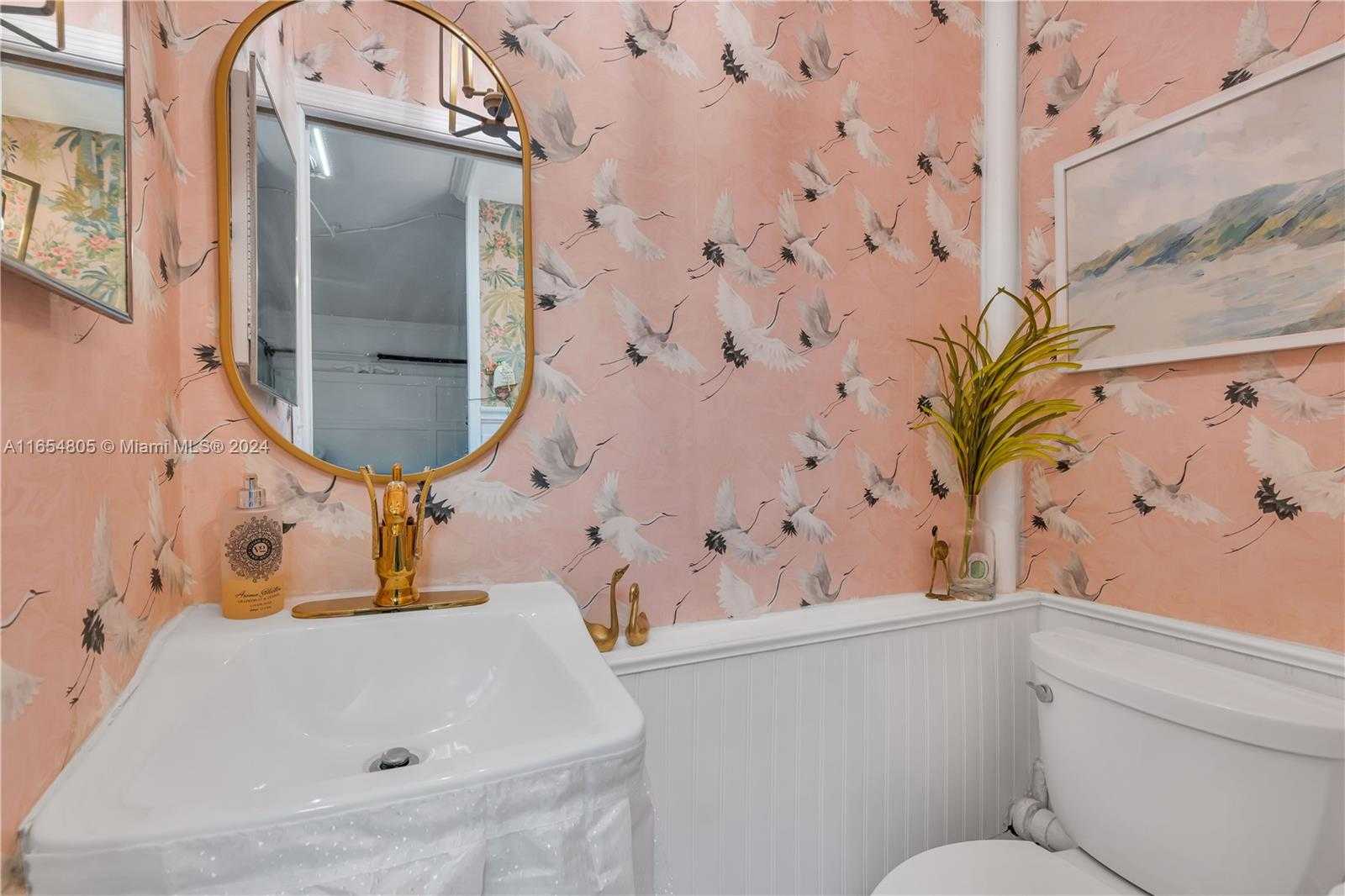 Small Image of 1539 FUNSTON ST, Hollywood Number 31