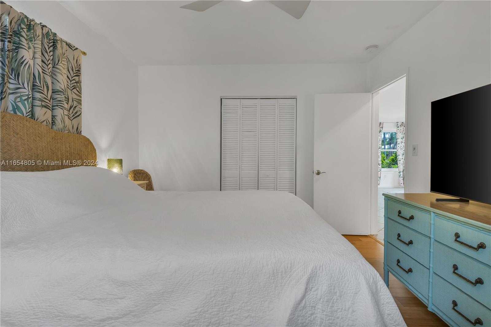Small Image of 1539 FUNSTON ST, Hollywood Number 33