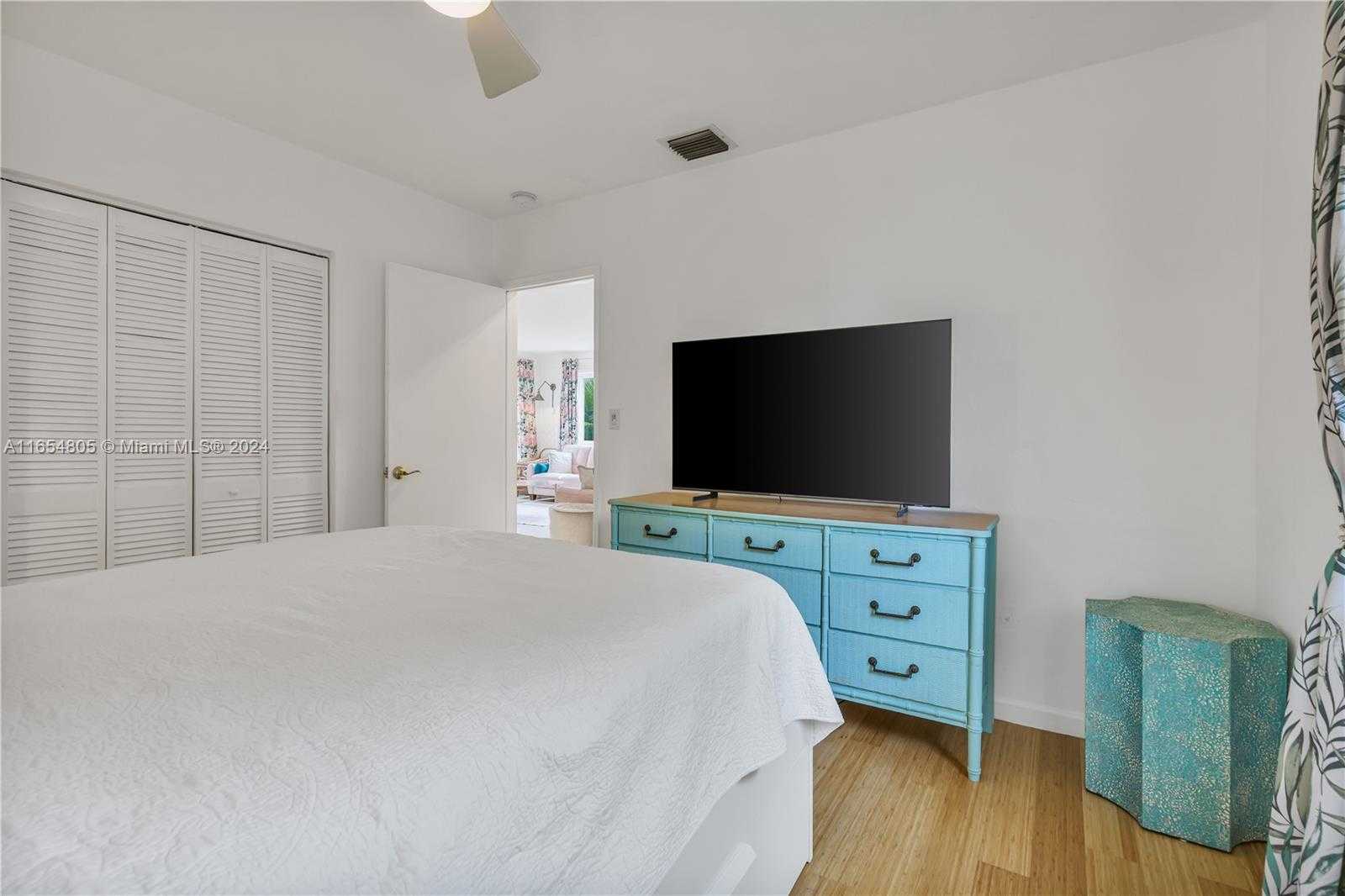 Small Image of 1539 FUNSTON ST, Hollywood Number 36