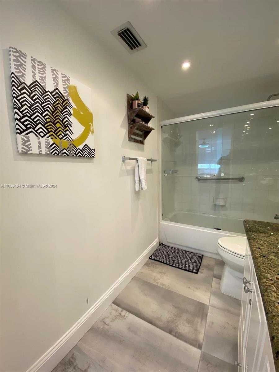 Imagen de Pequeño Objeto