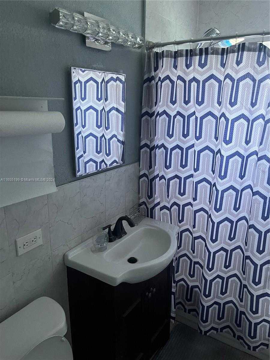 Imagen de Pequeño Objeto