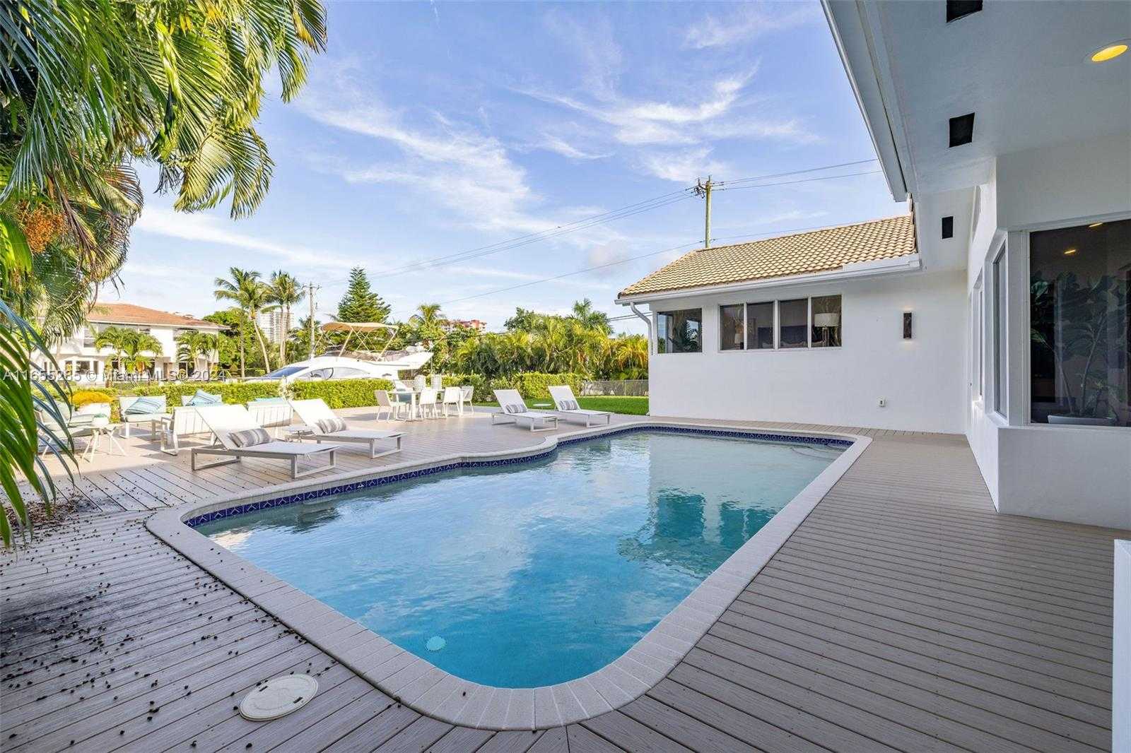 Small Image of 543 HIBISCUS DR, Hallandale Beach Number 45