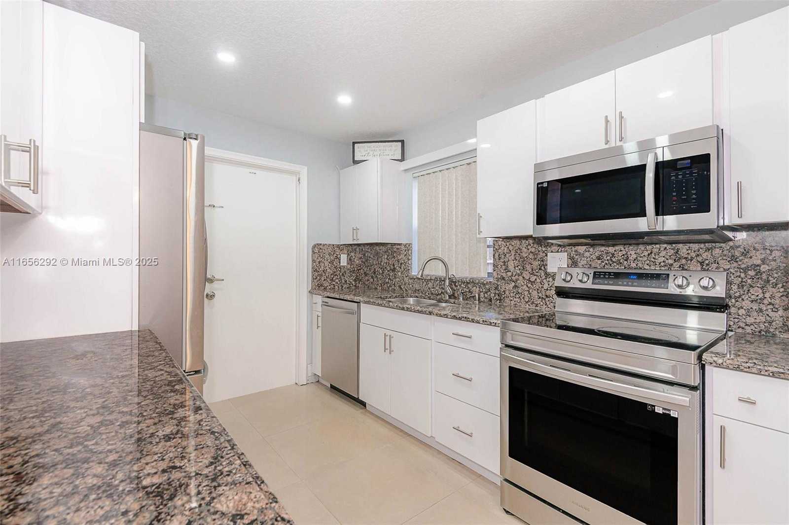 Small Image of 11533 SOUTH WEST 59TH CT, Cooper City Number 6