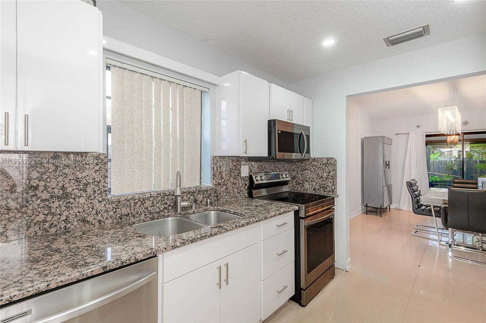 Small Image of 11533 SOUTH WEST 59TH CT, Cooper City Number 8
