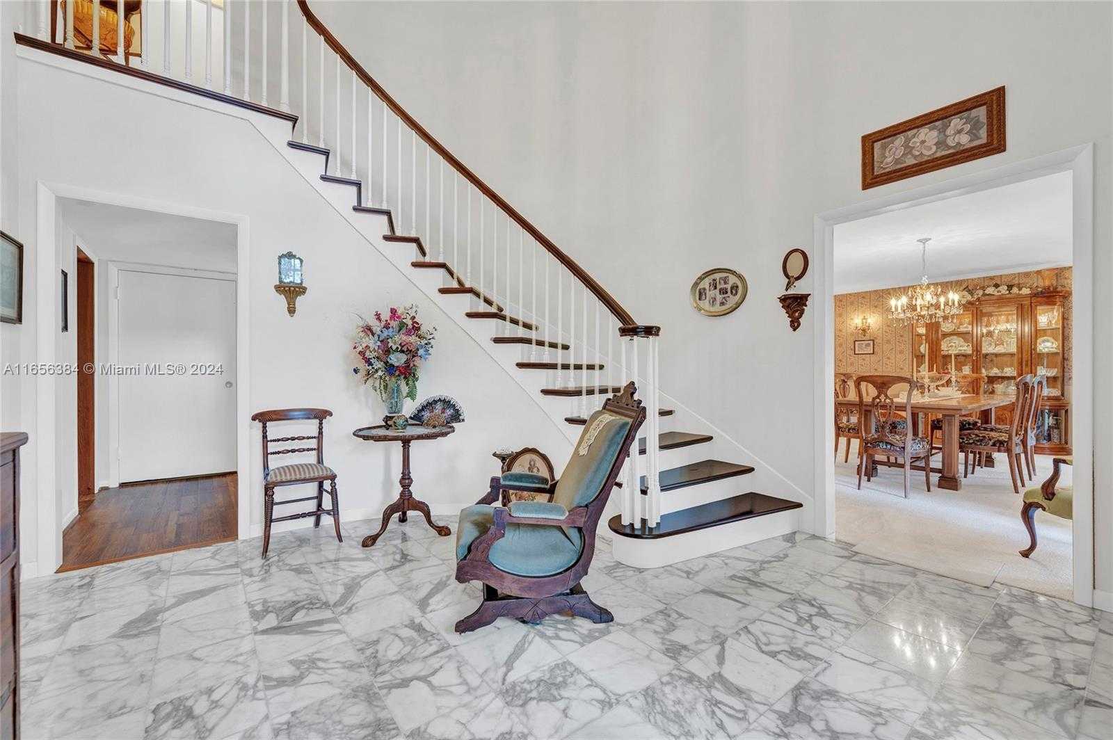 Small Image of 19400 SOUTH WEST 232ND ST, Miami Number 2