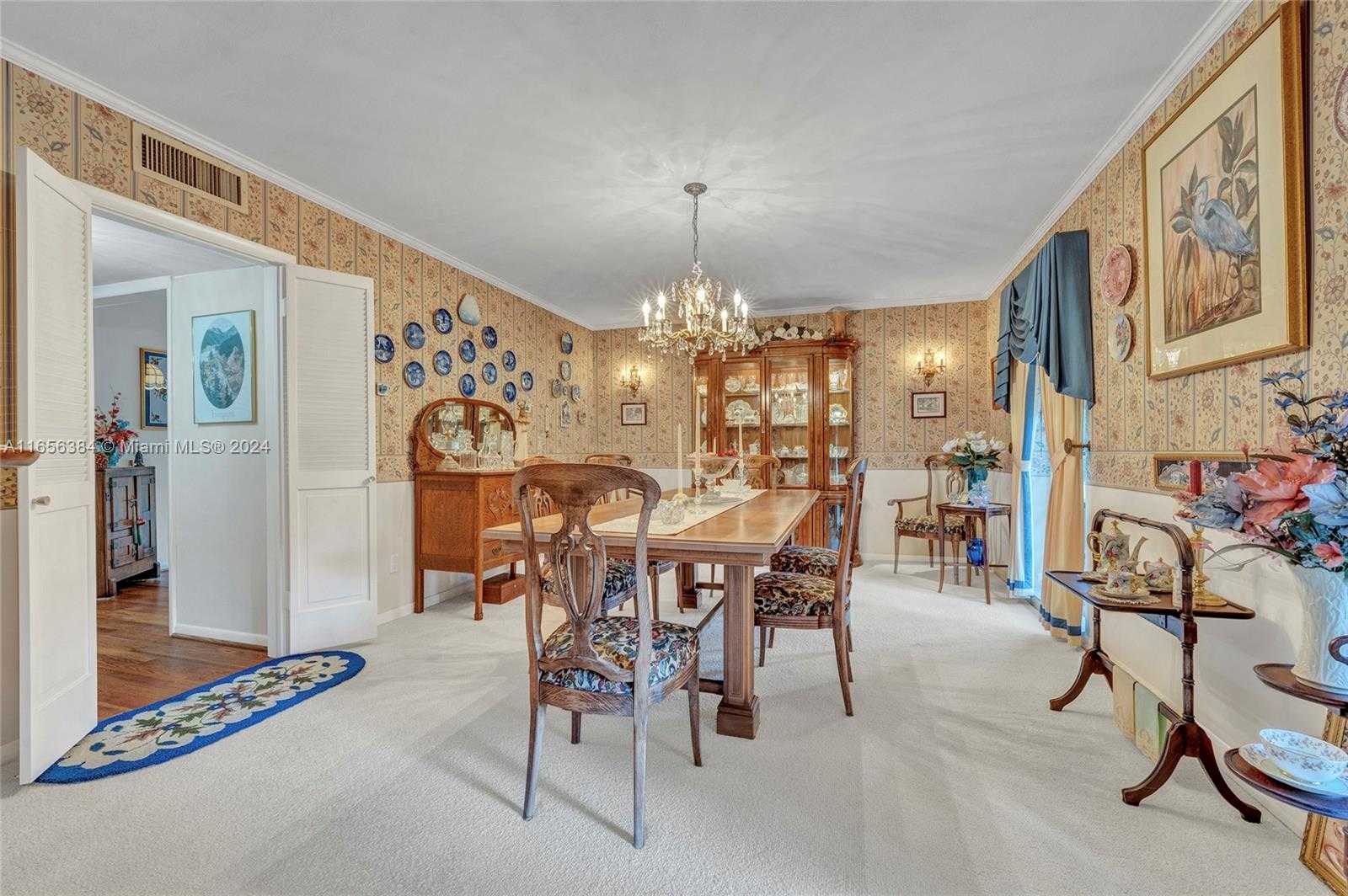 Small Image of 19400 SOUTH WEST 232ND ST, Miami Number 8