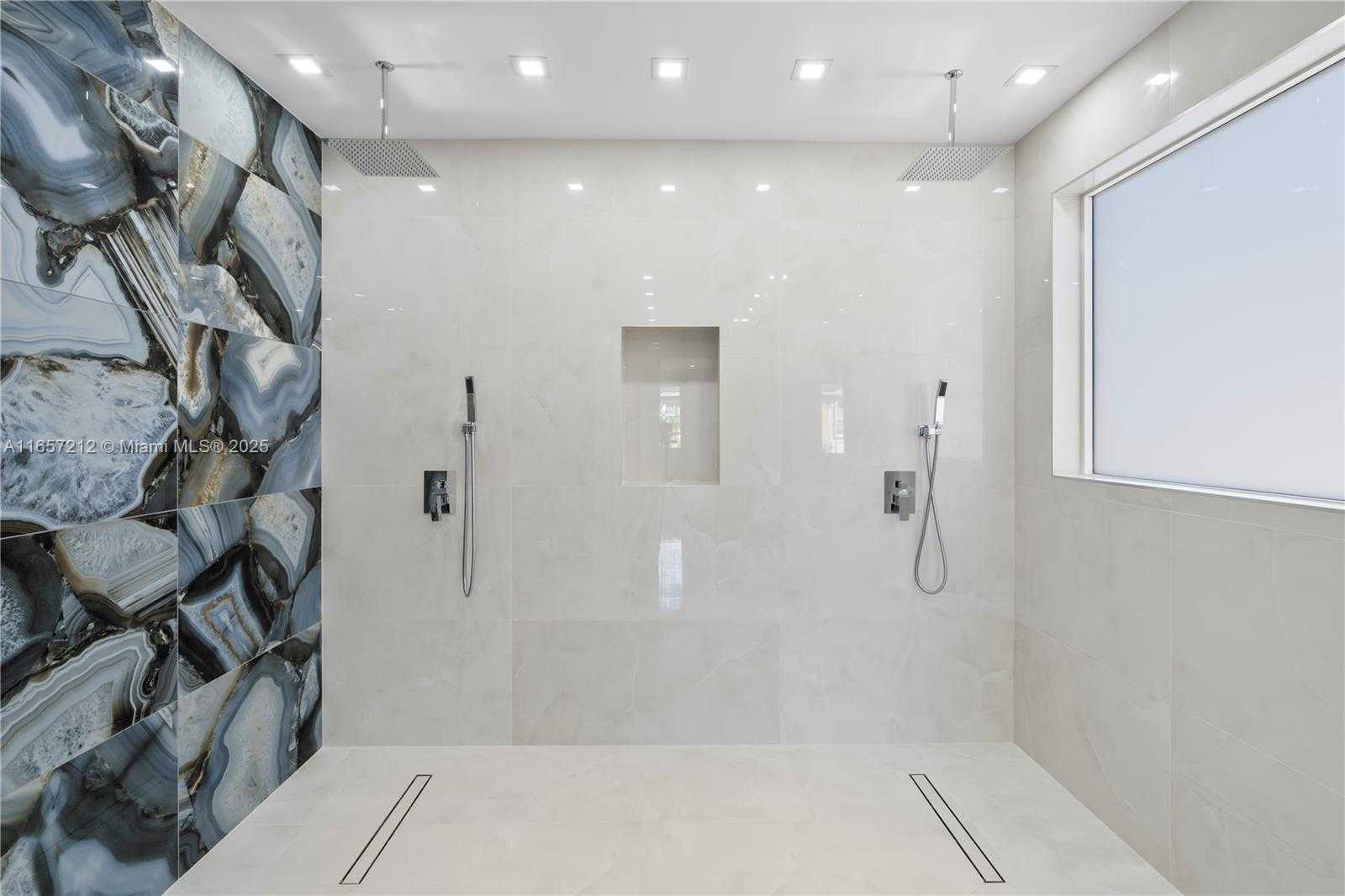 Small Image of 21227 NORTH EAST 31ST PL, Aventura Number 14