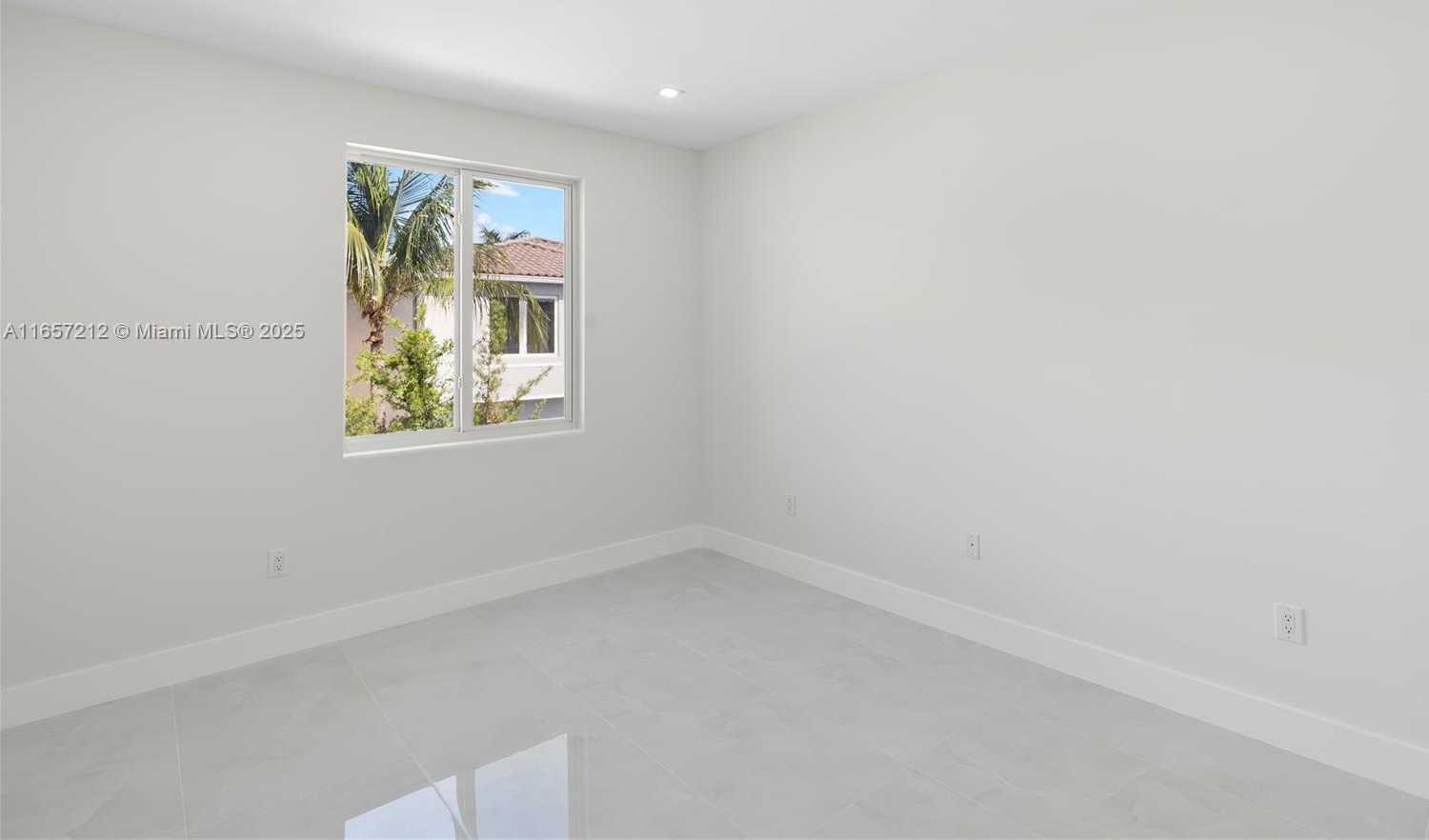 Small Image of 21227 NORTH EAST 31ST PL, Aventura Number 20