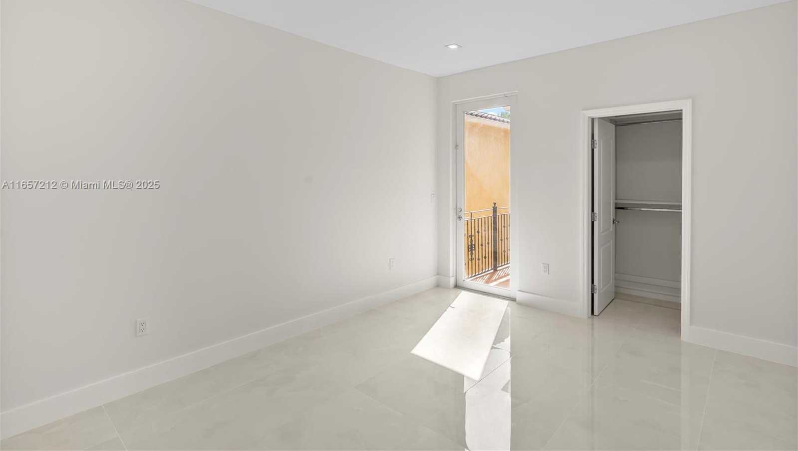 Small Image of 21227 NORTH EAST 31ST PL, Aventura Number 22