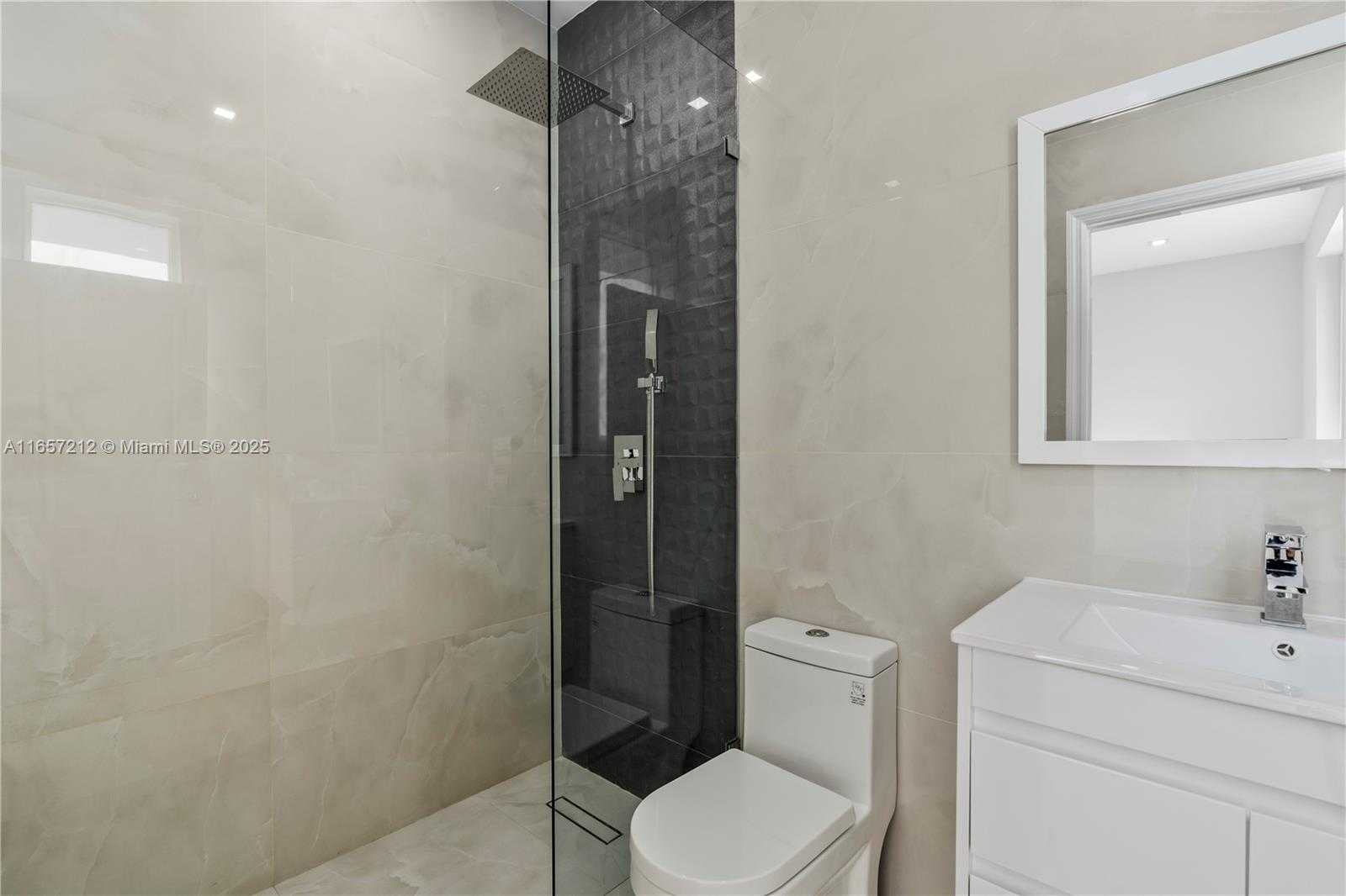 Small Image of 21227 NORTH EAST 31ST PL, Aventura Number 24