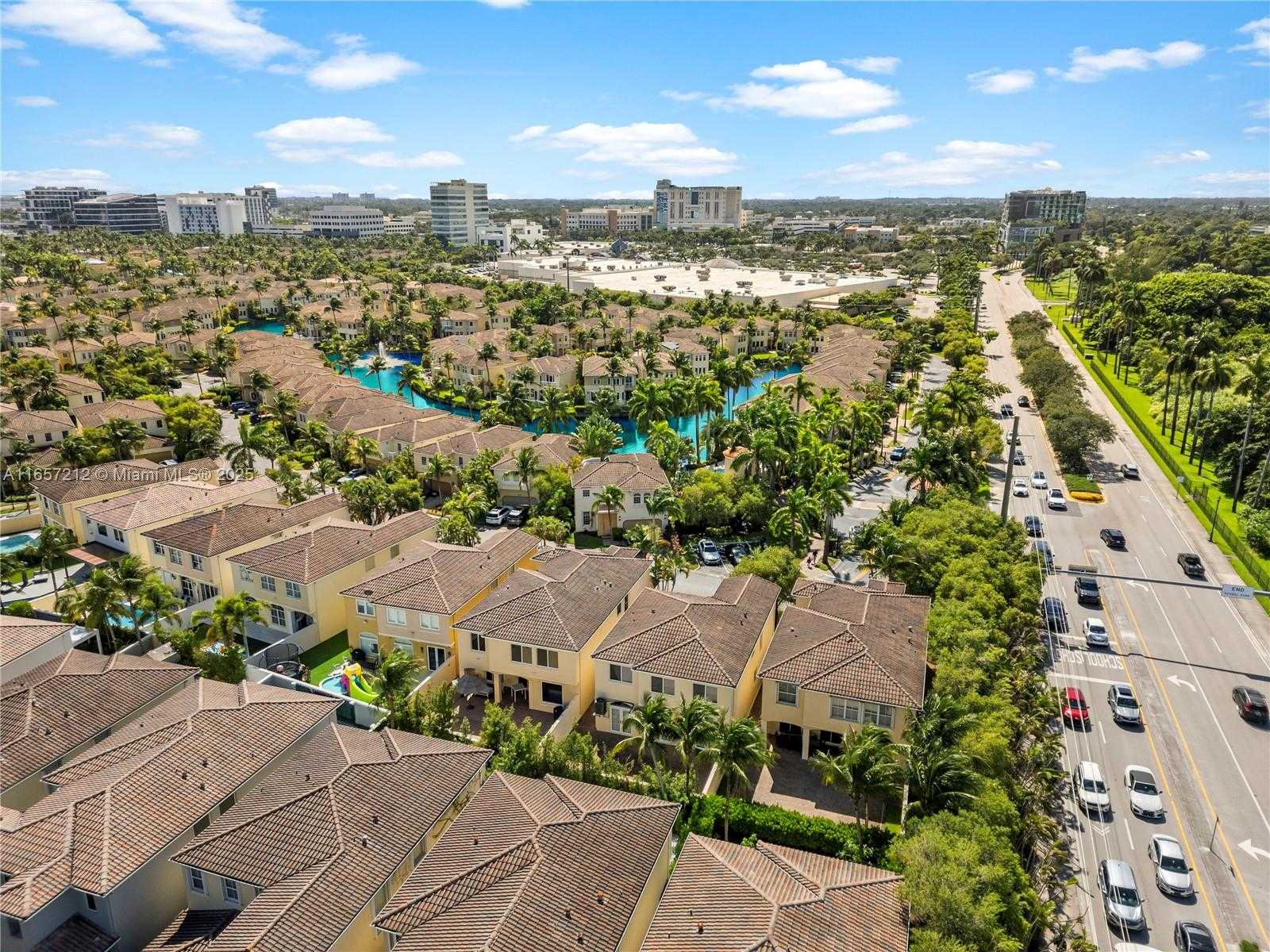 Small Image of 21227 NORTH EAST 31ST PL, Aventura Number 34