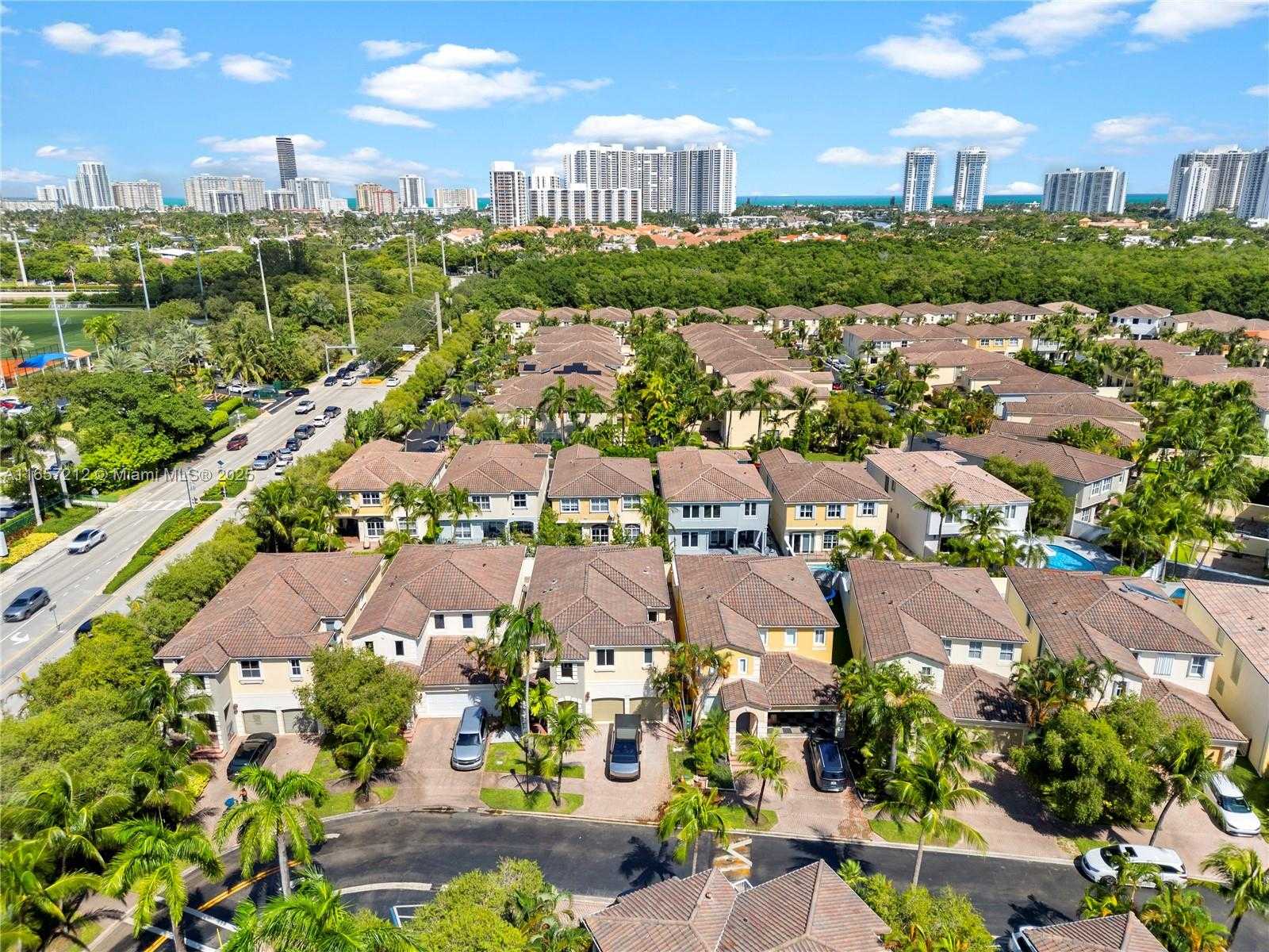 Small Image of 21227 NORTH EAST 31ST PL, Aventura Number 38