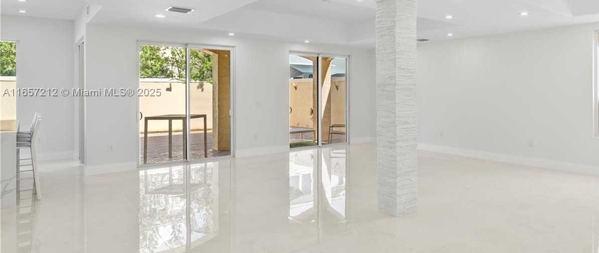 Small Image of 21227 NORTH EAST 31ST PL, Aventura Number 4