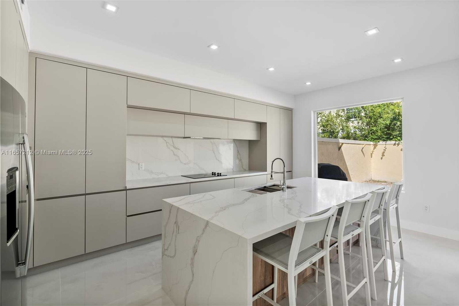 Small Image of 21227 NORTH EAST 31ST PL, Aventura Number 7