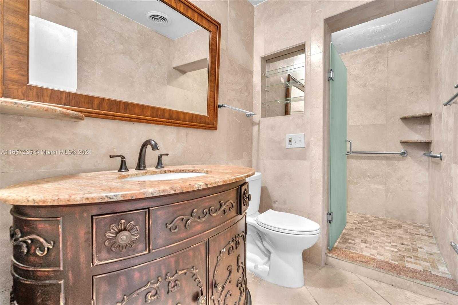 Small Image of 600 Camellia Ct, Plantation, FL 33317, USA Number 44
