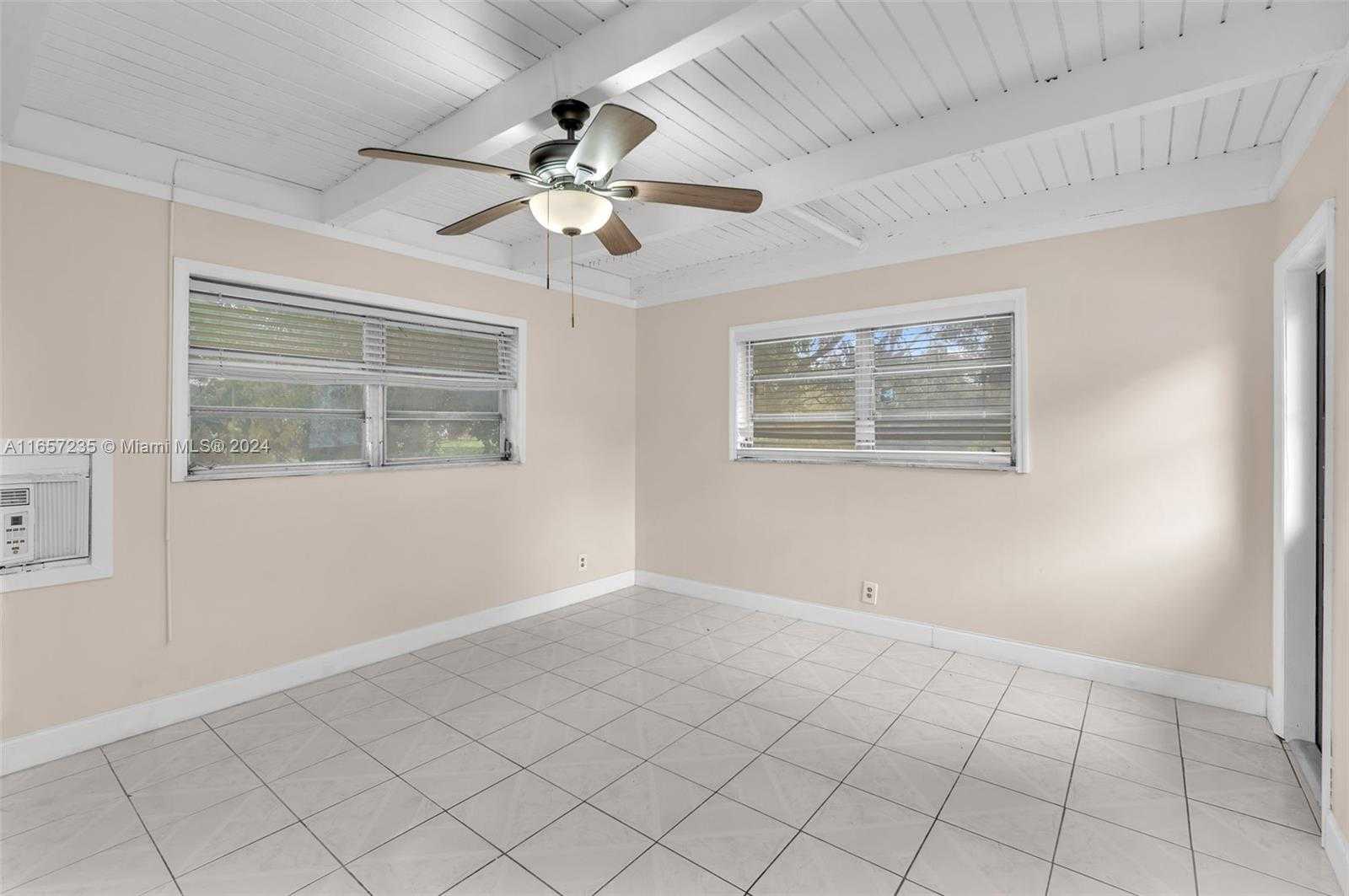 Small Image of 600 Camellia Ct, Plantation, FL 33317, USA Number 62