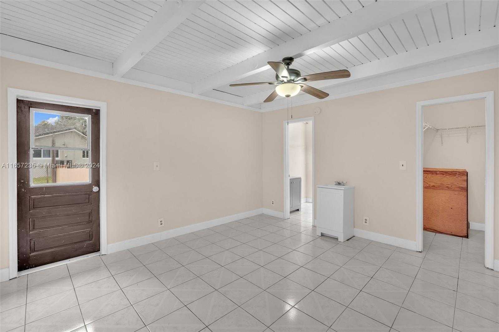 Small Image of 600 Camellia Ct, Plantation, FL 33317, USA Number 63