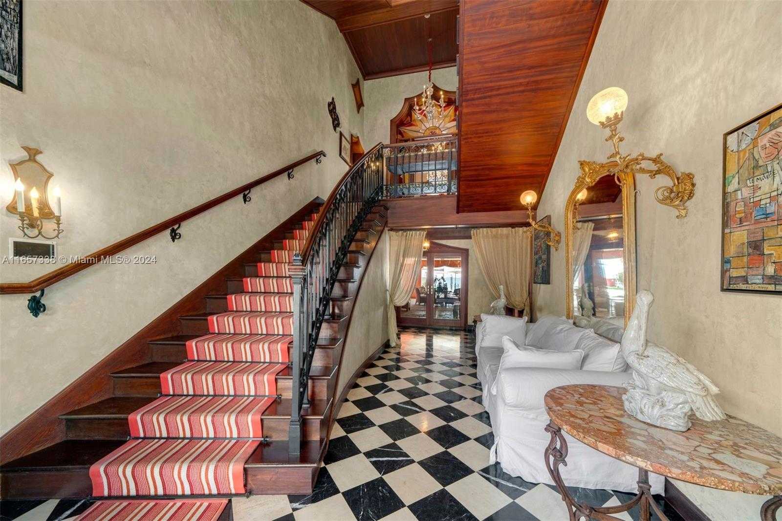 Small Image of 230 HARBOR DRIVE, Key Biscayne Number 36