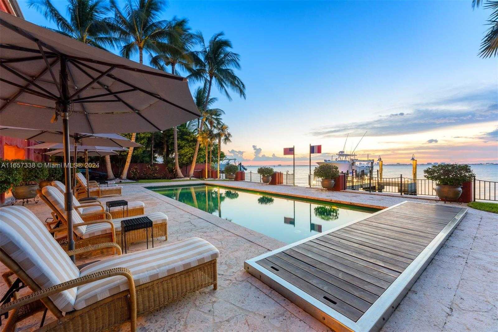 Small Image of 230 HARBOR DRIVE, Key Biscayne Number 43