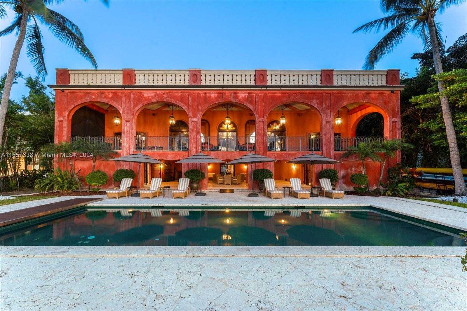 Small Image of 230 HARBOR DRIVE, Key Biscayne Number 47