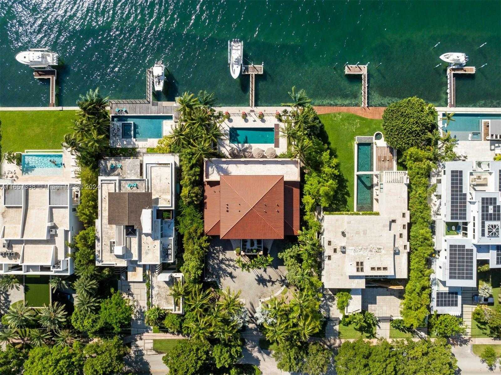 Small Image of 230 HARBOR DRIVE, Key Biscayne Number 52
