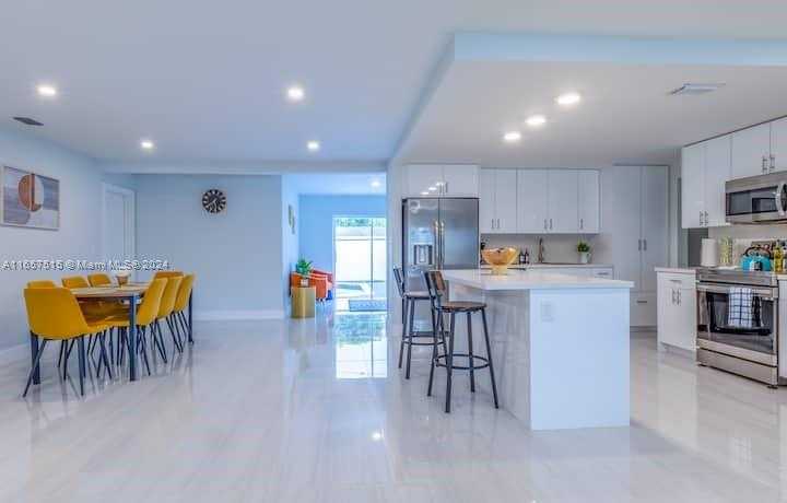 Small Image of 6466 NORTH WEST 20TH ST, Margate Number 13