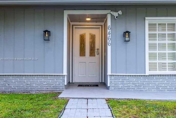 Small Image of 6466 NORTH WEST 20TH ST, Margate Number 2