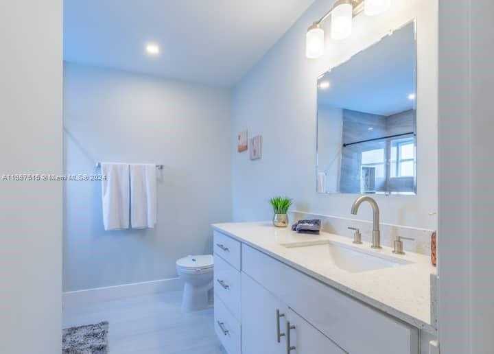 Small Image of 6466 NORTH WEST 20TH ST, Margate Number 21