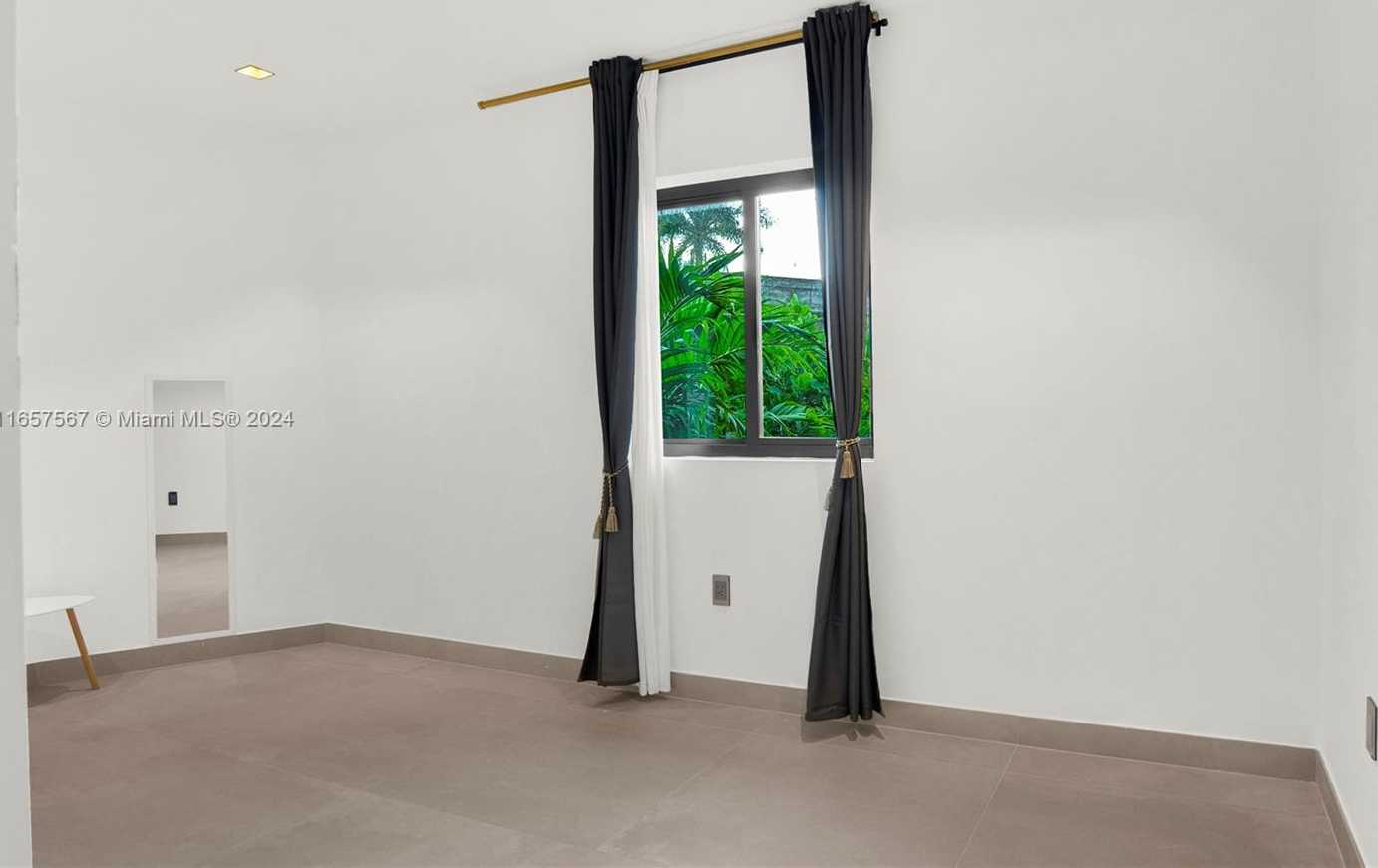 Small Image of 63 SOUTH WEST 31ST RD, Miami Number 16