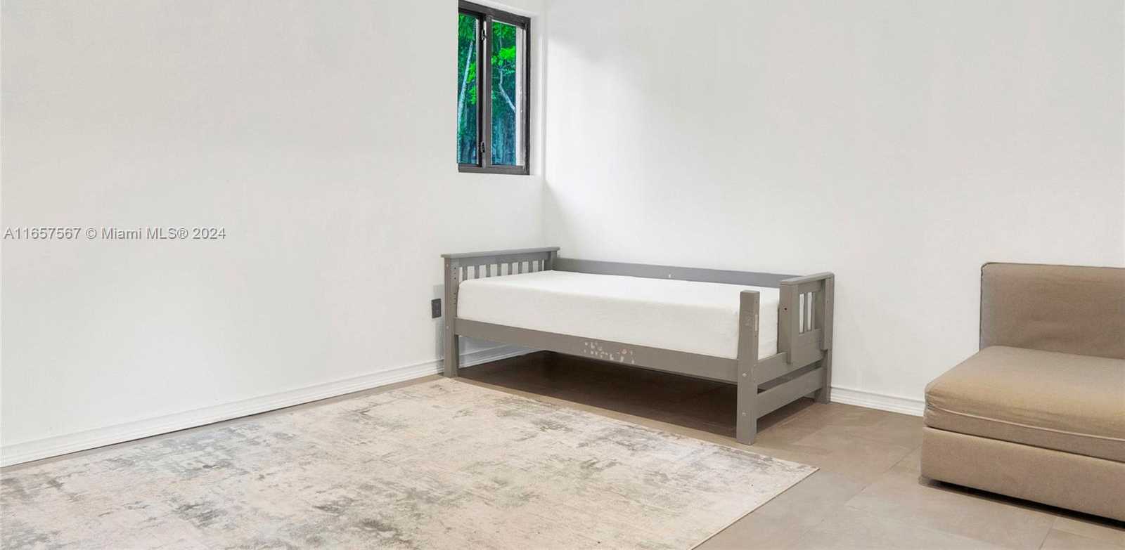 Small Image of 63 SOUTH WEST 31ST RD, Miami Number 18