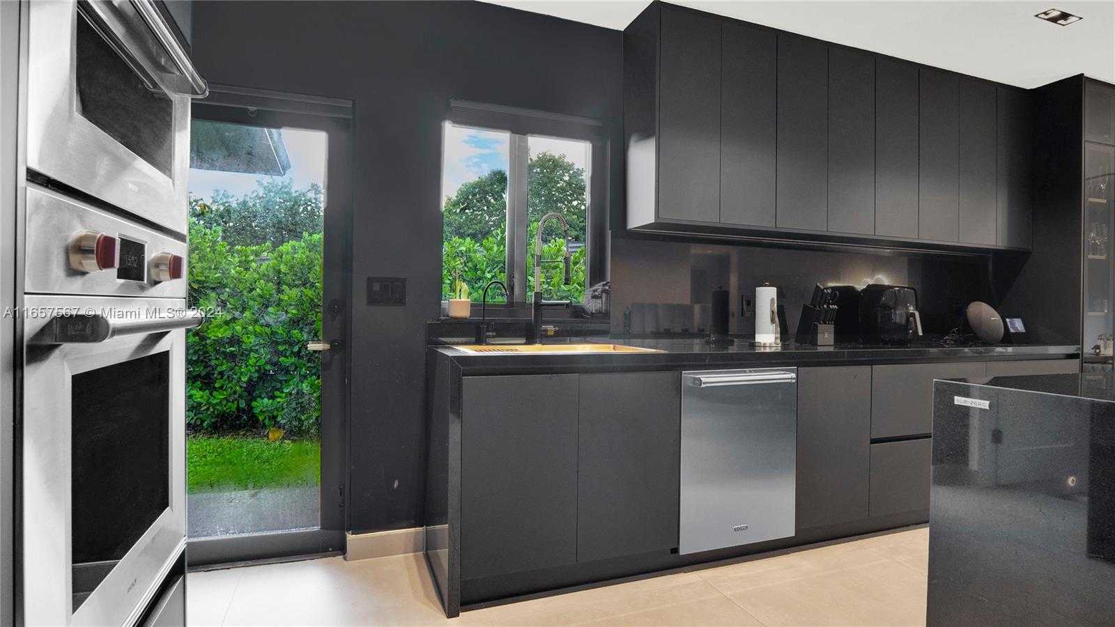Small Image of 63 SOUTH WEST 31ST RD, Miami Number 9