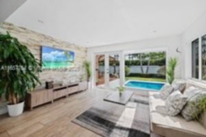 Small Image of 3551 EAST GLENCOE ST, Miami Number 7
